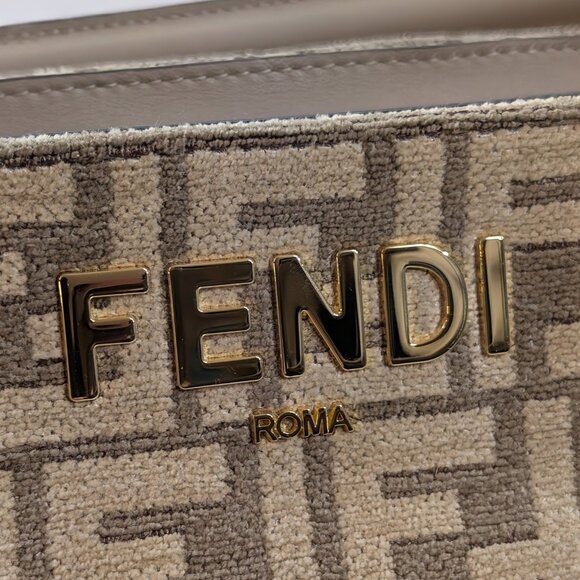 Fendi O’Clock Zip Shoulder Bag Zucca Chenille - Picture 13 of 16